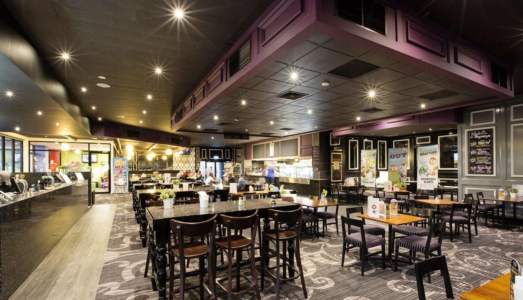 Nightcap At Skyways Hotel Melbourne Exteriér fotografie